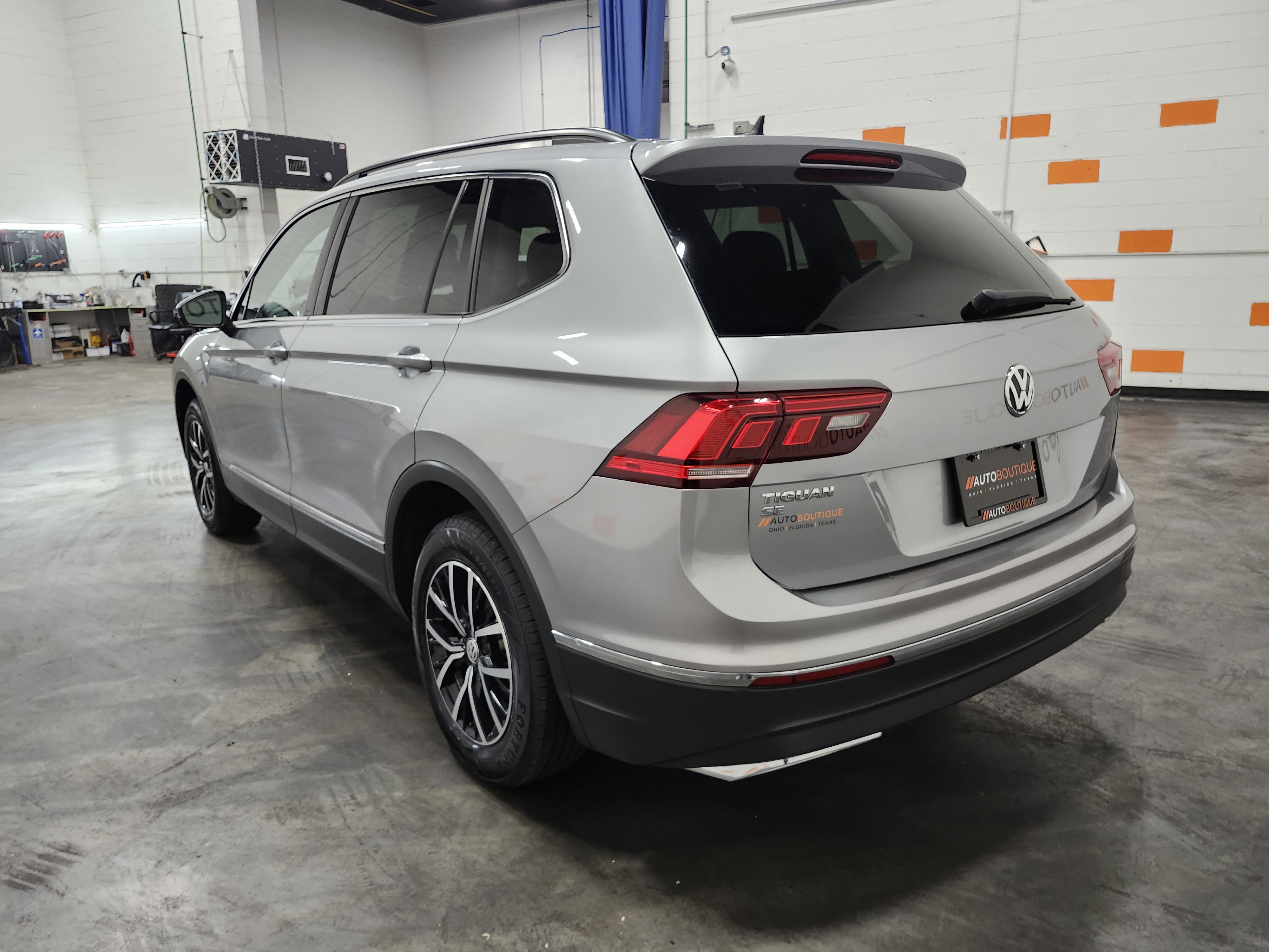 Used 2021 Volkswagen Tiguan SE FWD image 14