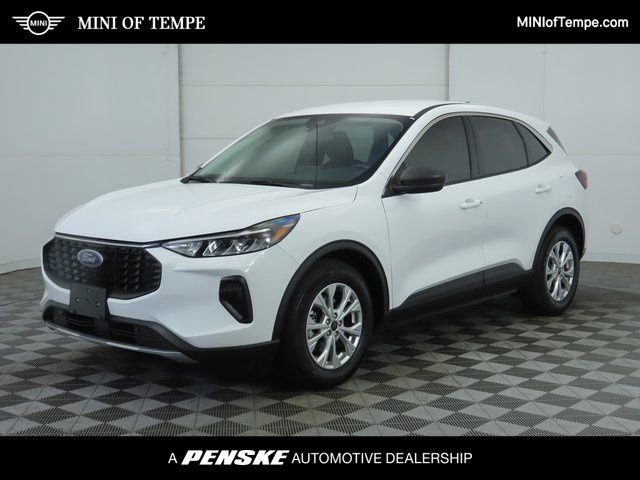 Used 2023 Ford Escape Active image 1