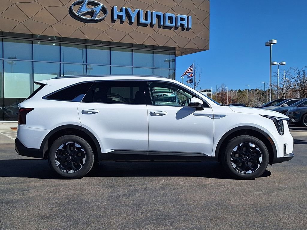 Used 2024 Kia Sorento S video 2