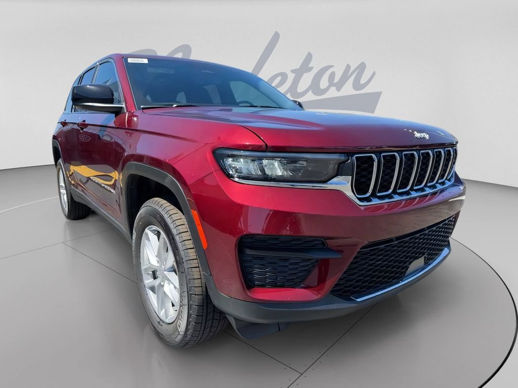New 2026 Jeep Grand Cherokee Laredo X RWD image 3