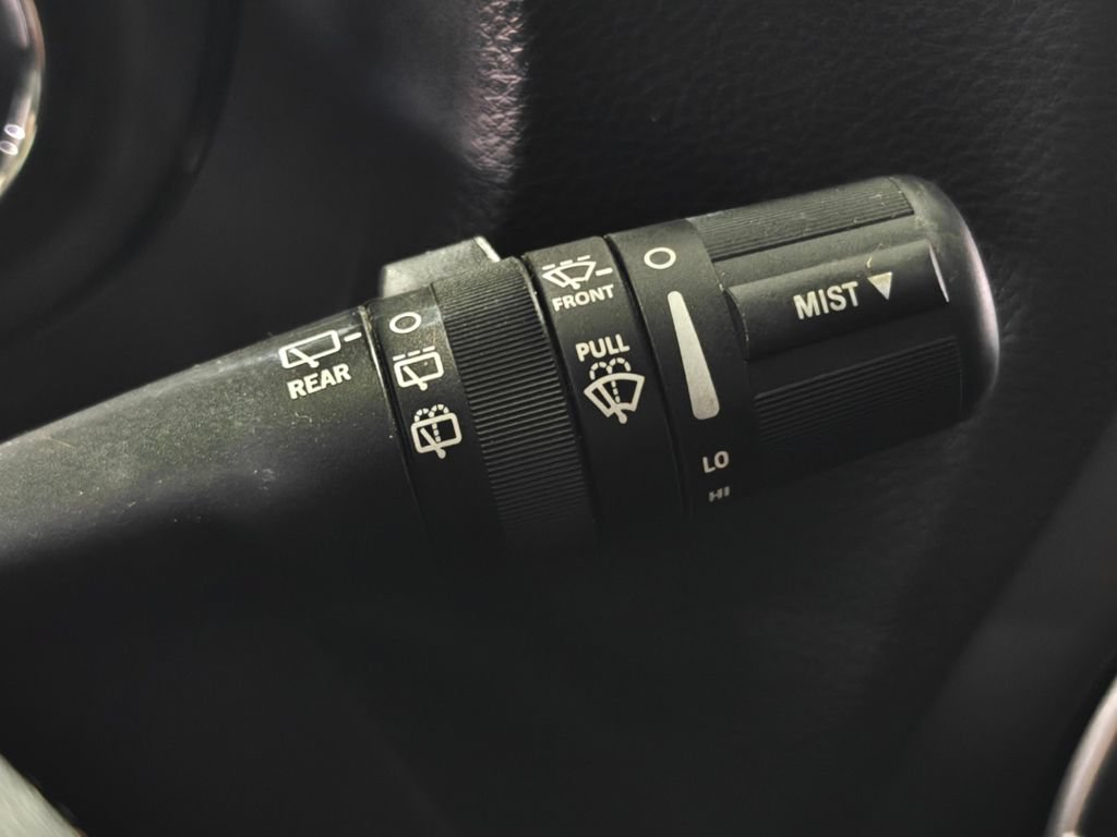 Used 2016 Jeep Wrangler Unlimited Rubicon AWD/4WD image 34