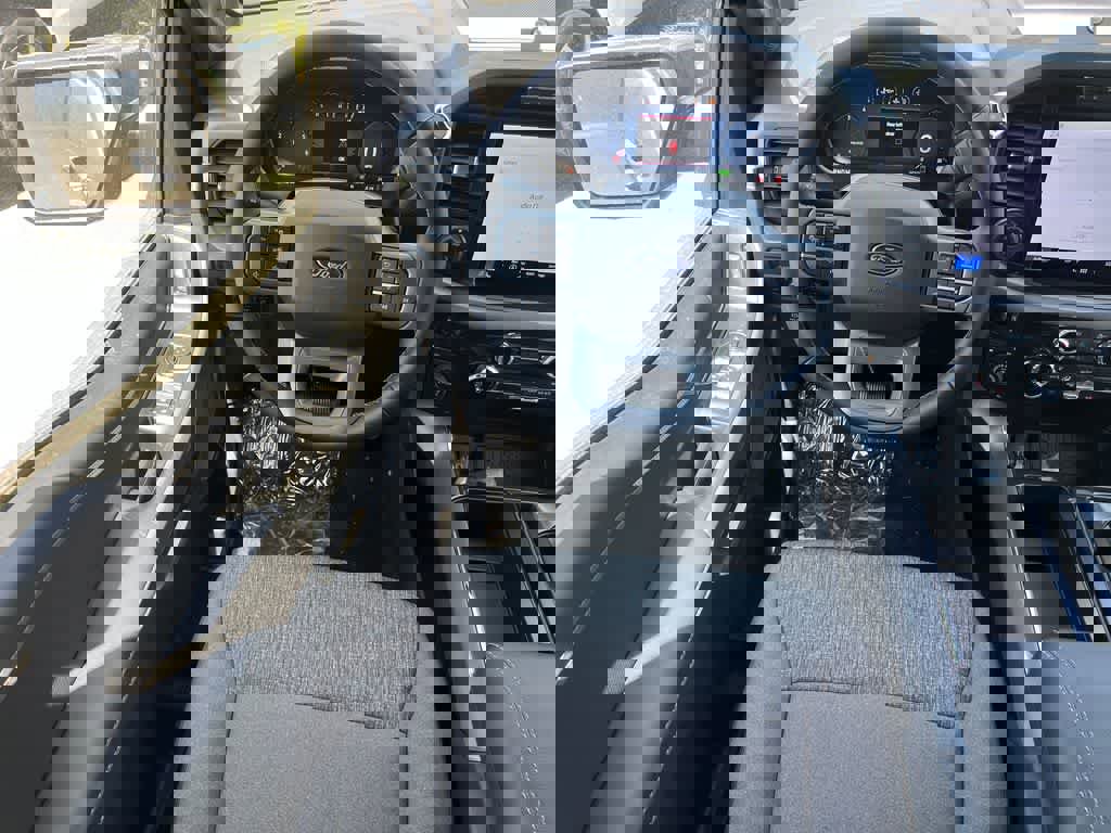 New 2025 Ford F150 XLT w/ Equipment Group 303A High image 18