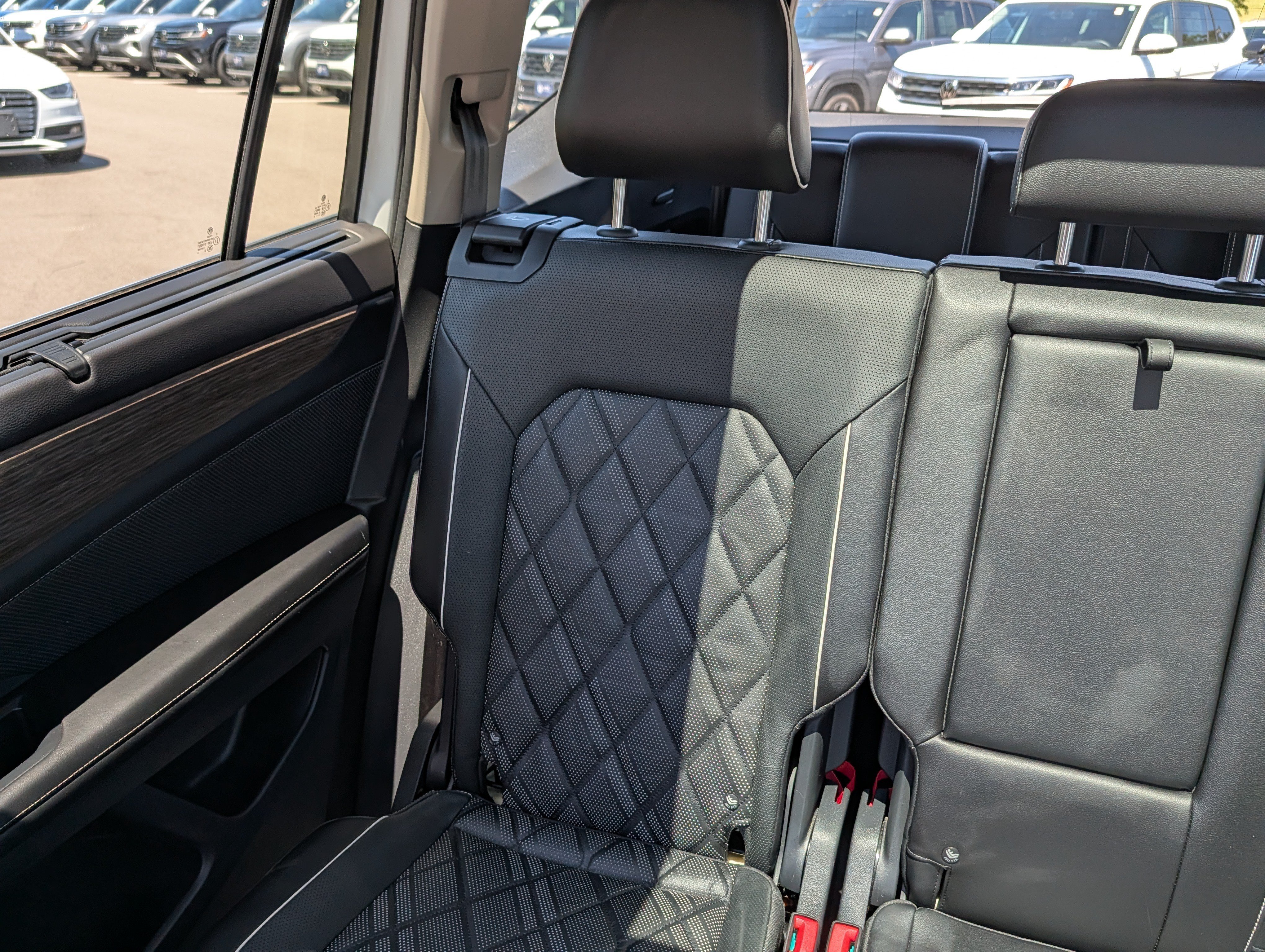Certified 2024 Volkswagen Atlas SEL Premium R-Line AWD/4WD image 12