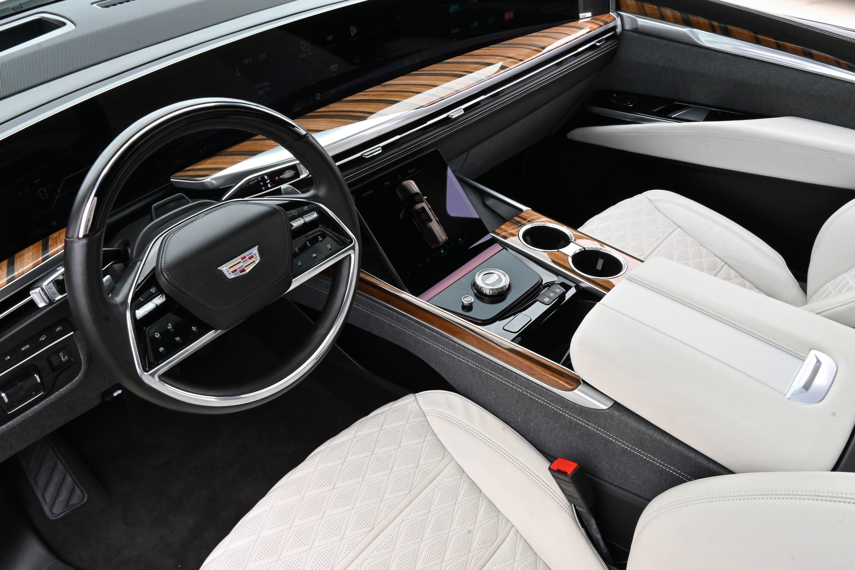 Used 2025 Cadillac Escalade ESV Premium Luxury Platinum AWD/4WD image 15