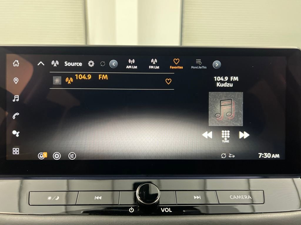 Used 2025 Nissan Rogue SL image 53