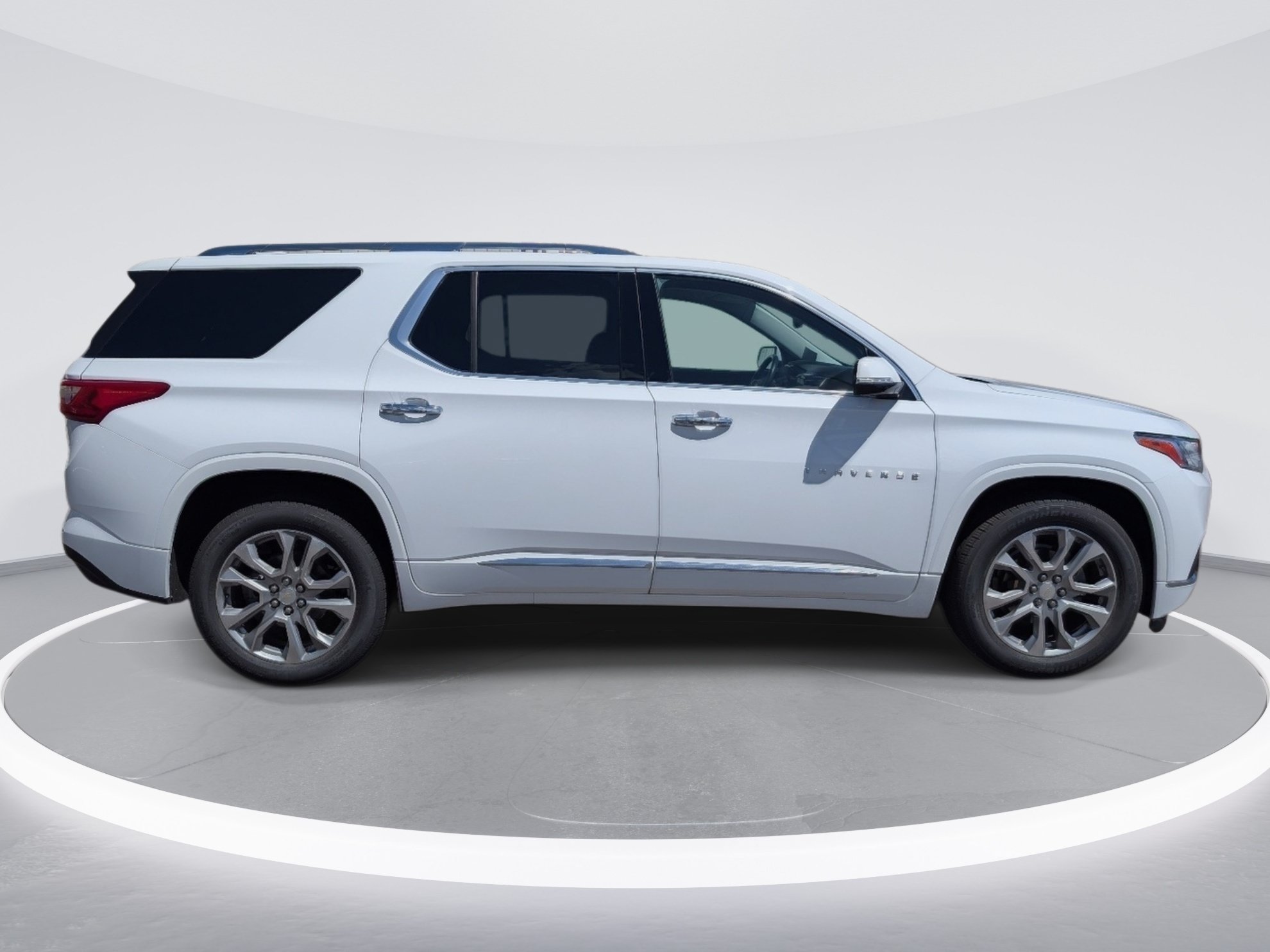 Used 2019 Chevrolet Traverse Premier AWD/4WD image 4