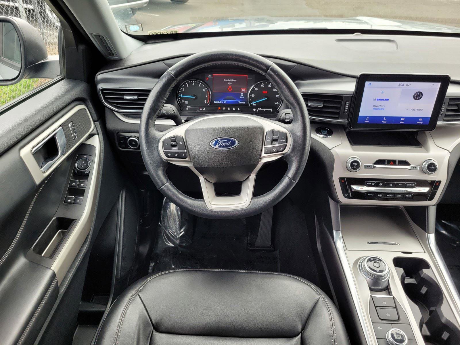 Used 2023 Ford Explorer XLT w/ Equipment Group 202A image 15