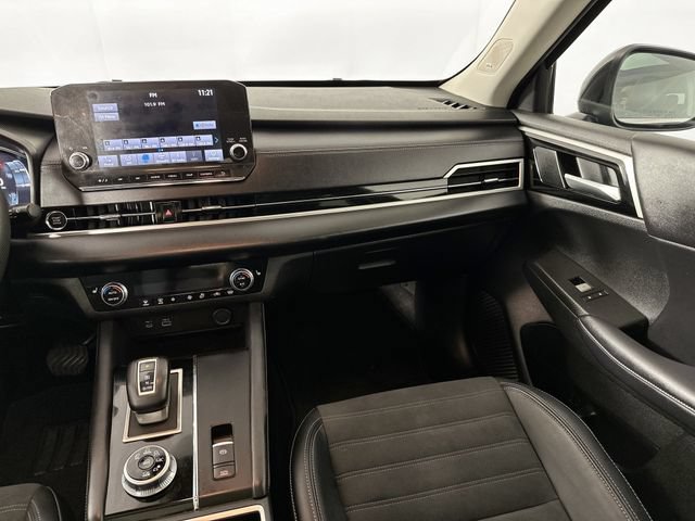Used 2023 Mitsubishi Outlander SE AWD/4WD image 27