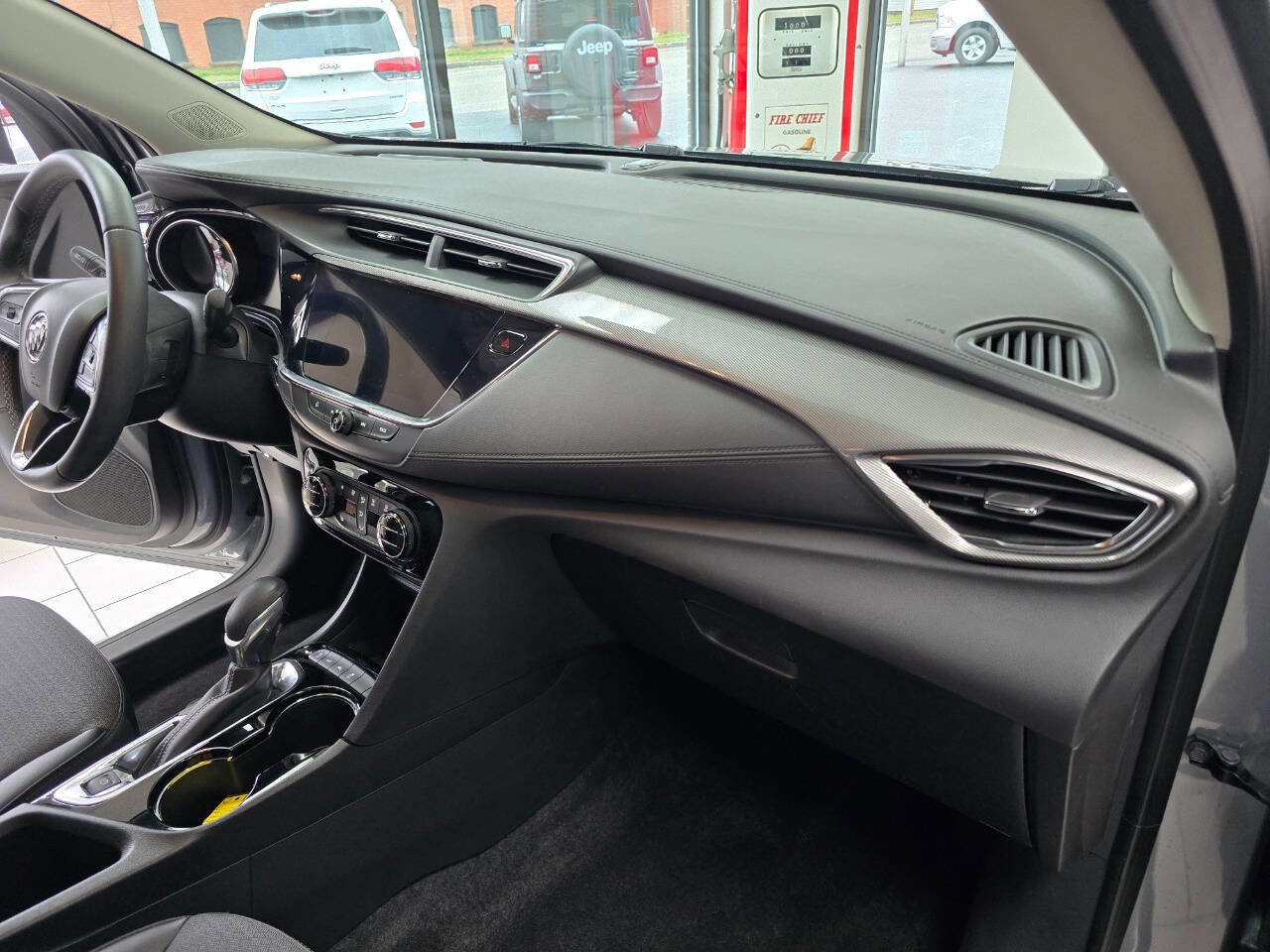 Used 2023 Buick Encore GX Select w/ Safety Package II image 36