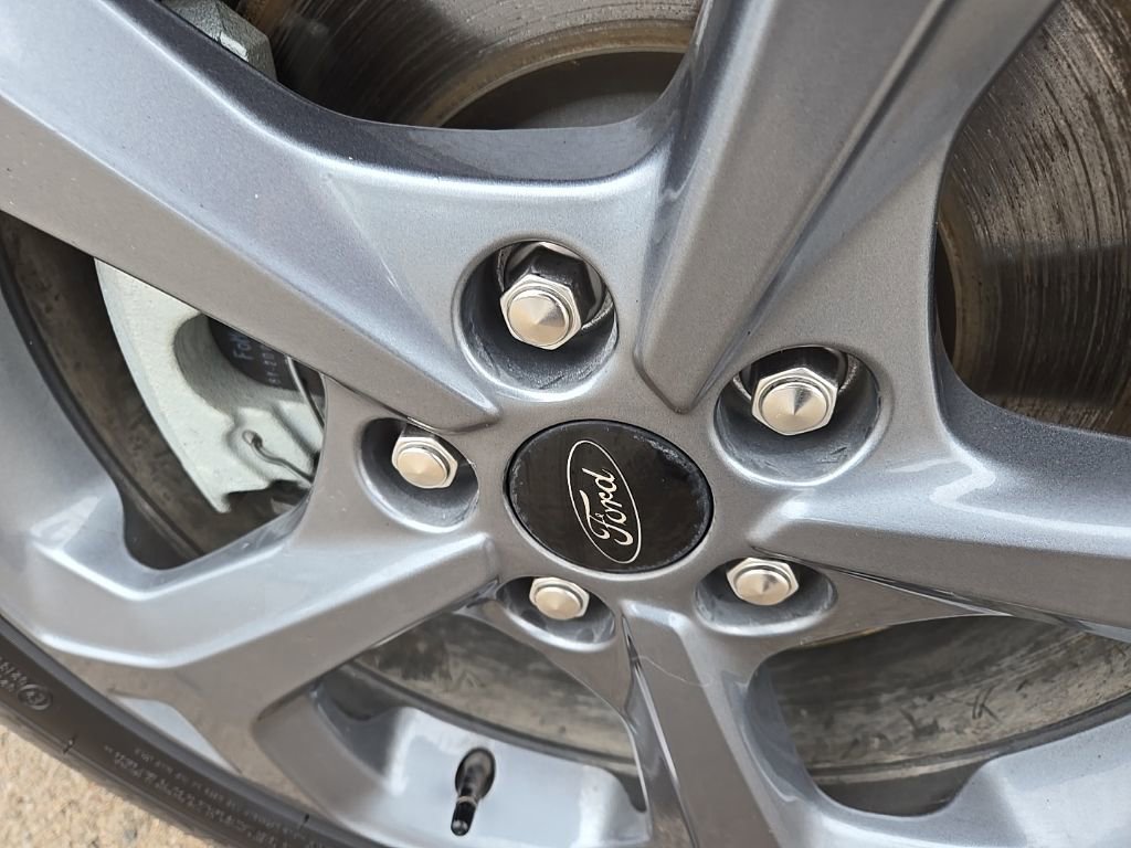 Used 2025 Ford Escape ST-Line image 25