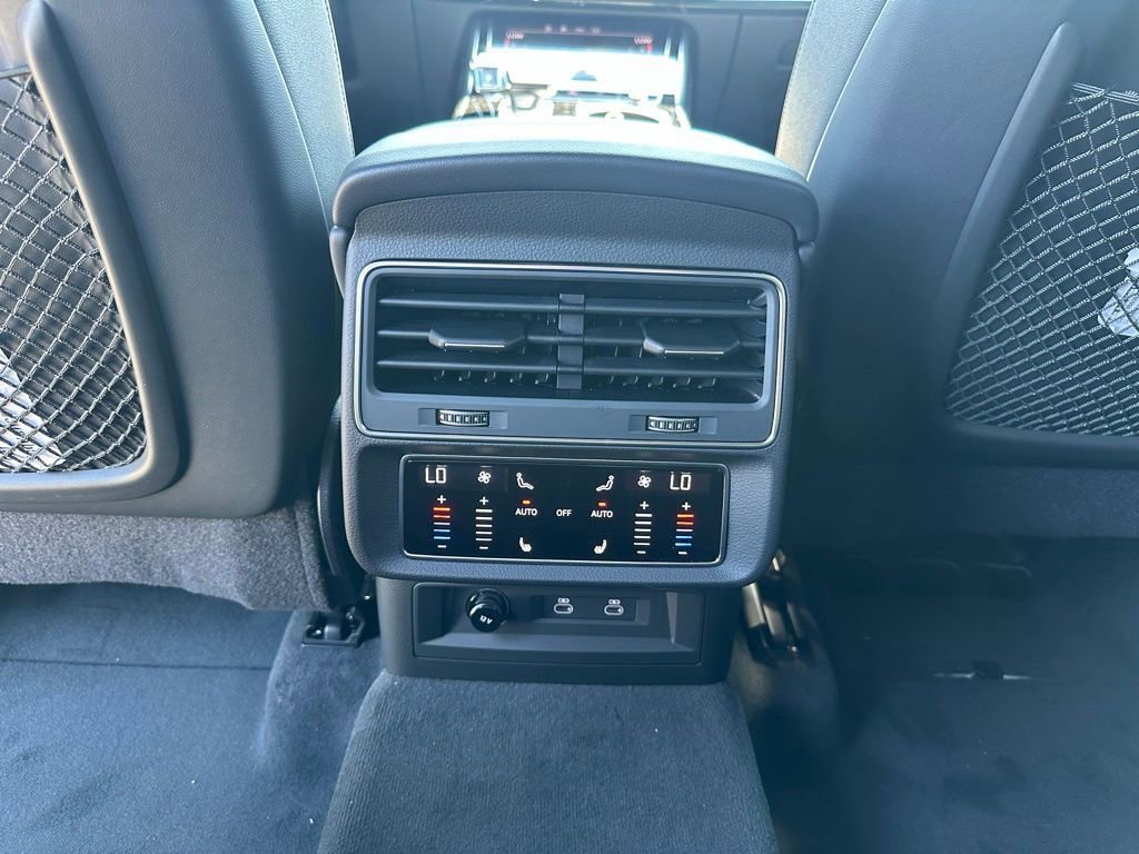 New 2025 Audi Q8 Premium Plus image 25