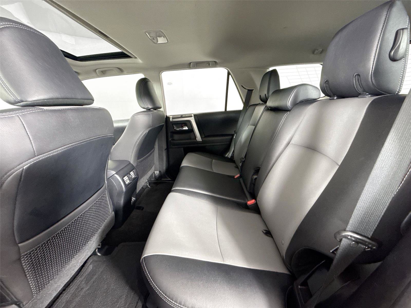Certified 2022 Toyota 4Runner SR5 Premium RWD image 29