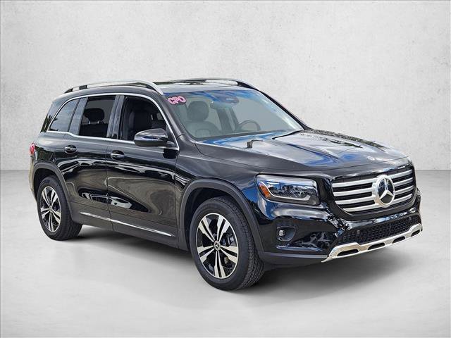 Used 2026 Mercedes-Benz GLB 250 image 3