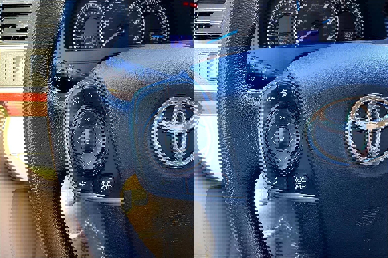 Used 2012 Toyota Camry XLE image 23