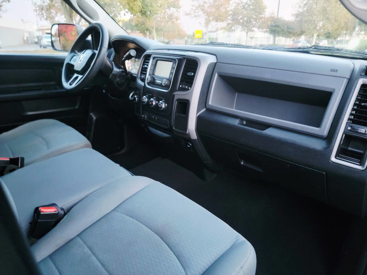 Used 2018 RAM 1500 ST w/ SXT Appearance Group image 9