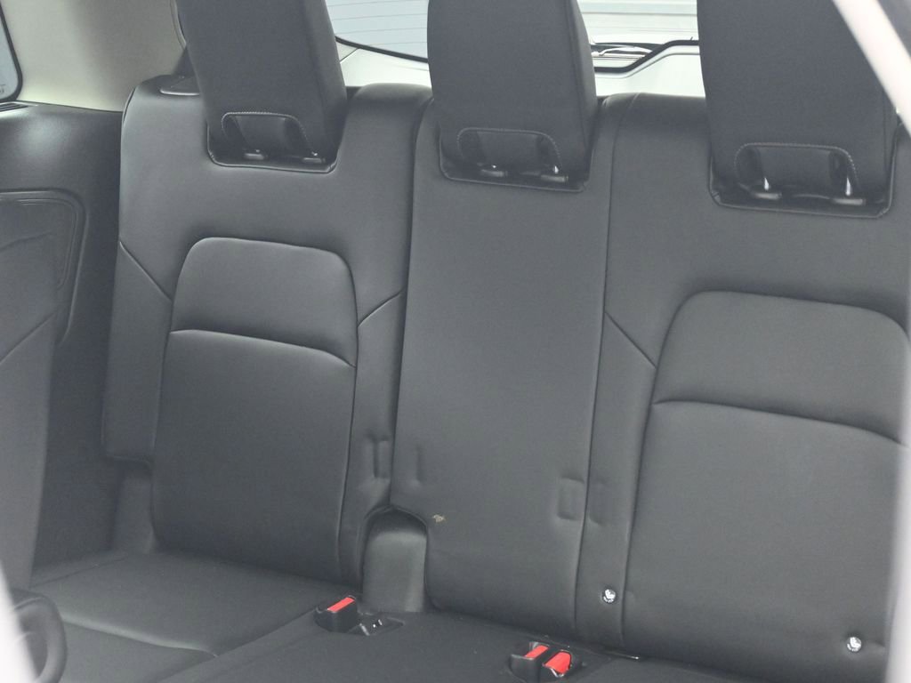 Used 2022 Nissan Pathfinder Platinum w/ Cargo Package image 21