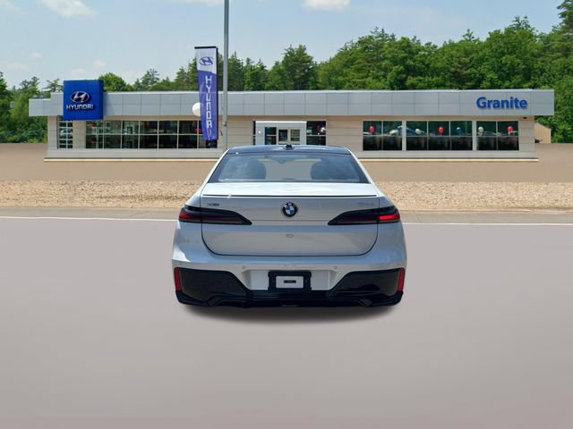 Used 2026 BMW 740i xDrive AWD/4WD image 7