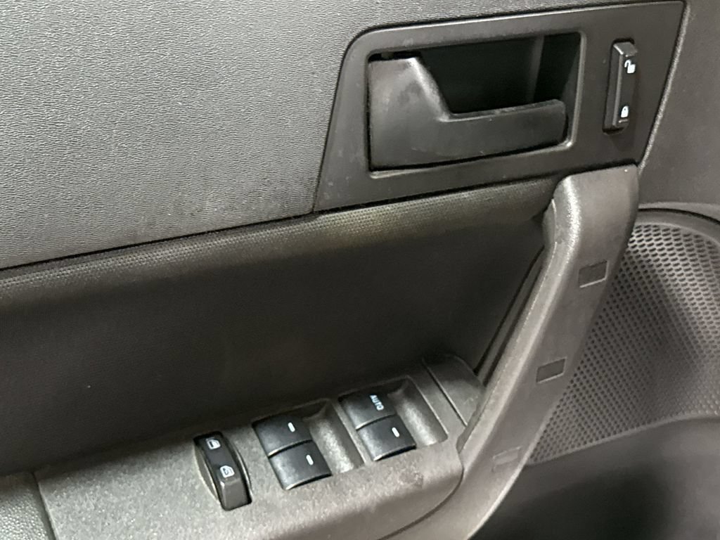 Used 2011 Ford Focus SE w/ 201A Rapid Spec Order Code FWD image 19