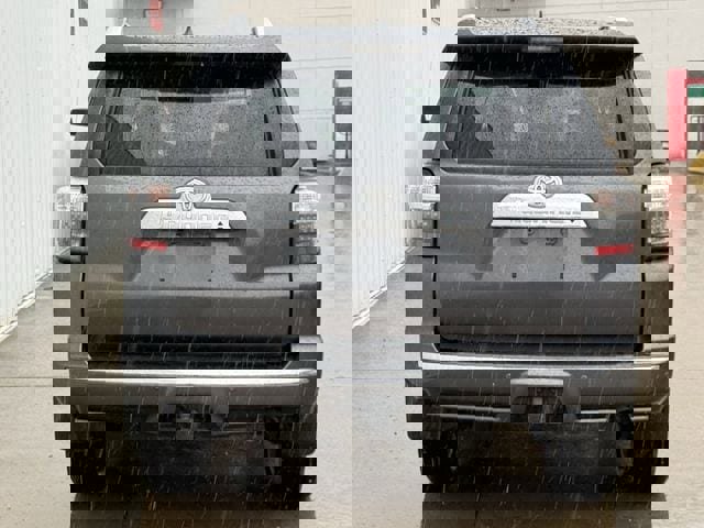 Used 2018 Toyota 4Runner Limited AWD/4WD image 5