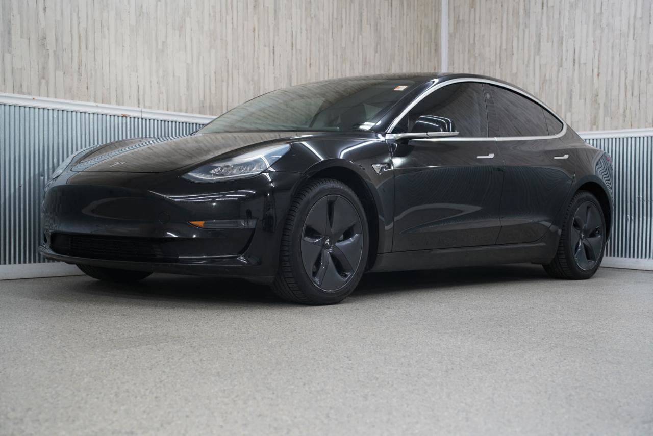 Used 2020 Tesla Model 3 Standard Range Plus RWD image 4