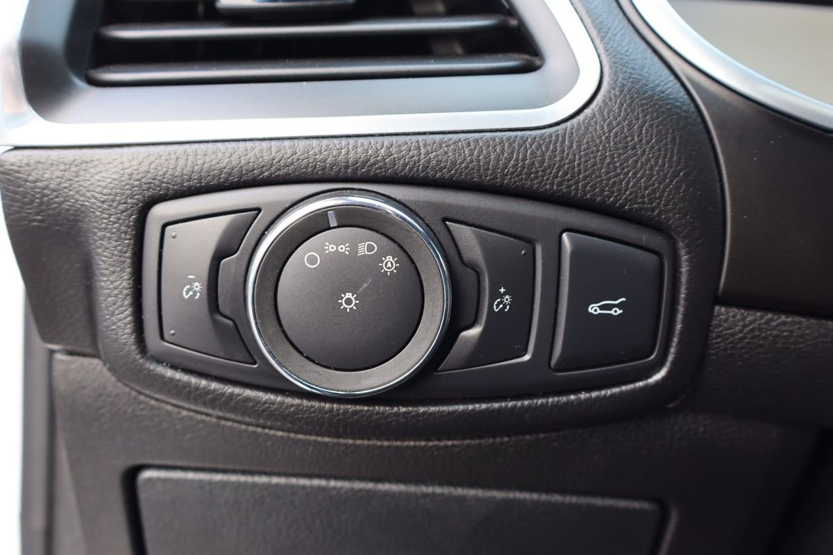Used 2015 Ford Edge Sport w/ Equipment Group 401A AWD/4WD image 16