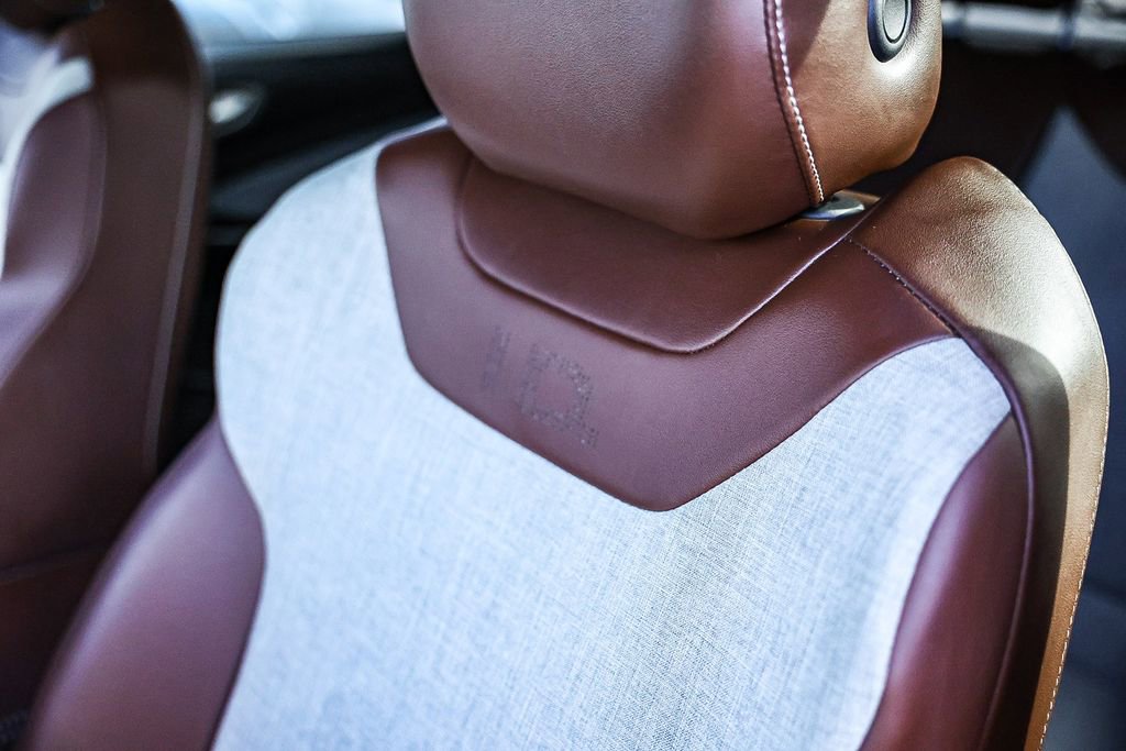 Certified 2023 Volkswagen ID.4 2WD image 31