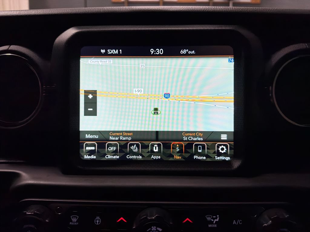 Used 2022 Jeep Wrangler Unlimited Sahara AWD/4WD image 9