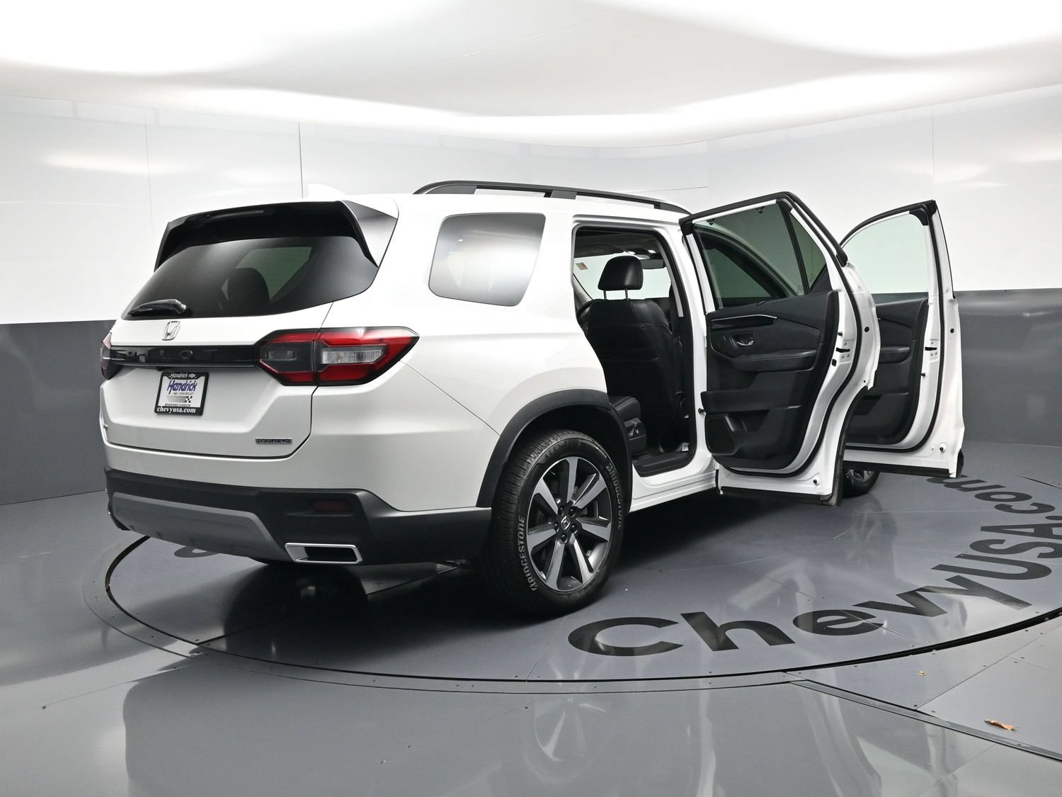 Used 2023 Honda Pilot Touring image 28
