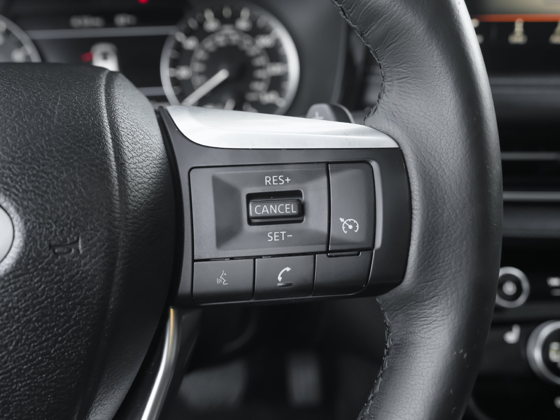 Used 2023 INFINITI QX60 Pure FWD image 19