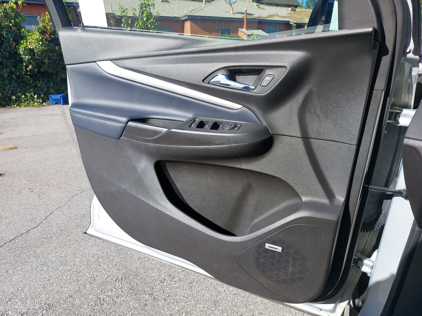 Used 2022 Chevrolet Bolt EUV Premier w/ Sun & Sound Package image 25