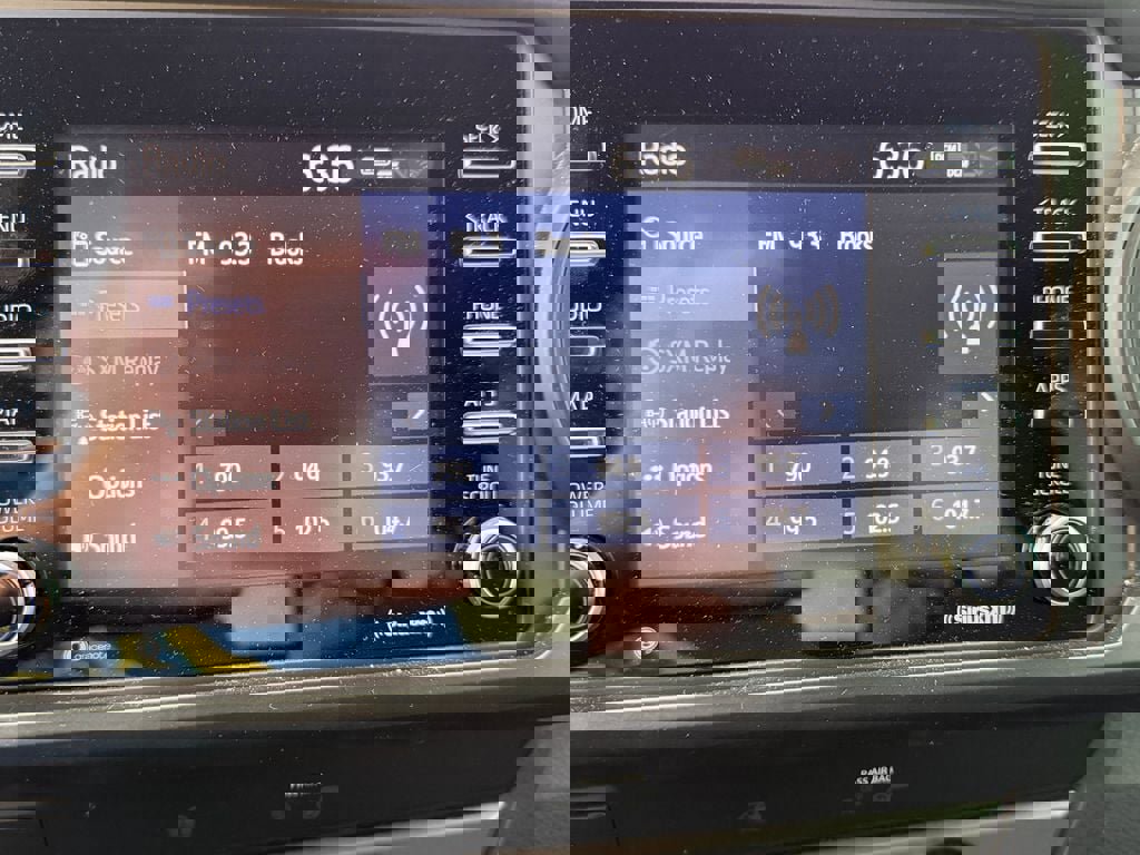 Used 2020 Toyota Tacoma SR image 11