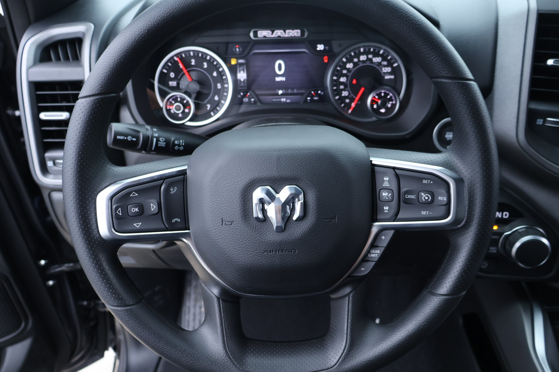New 2027 RAM 1500 Express AWD/4WD image 3