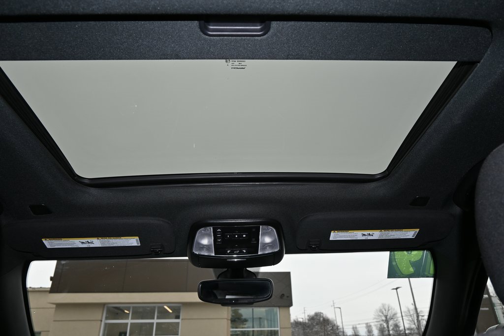 Used 2019 Jeep Grand Cherokee Laredo image 13