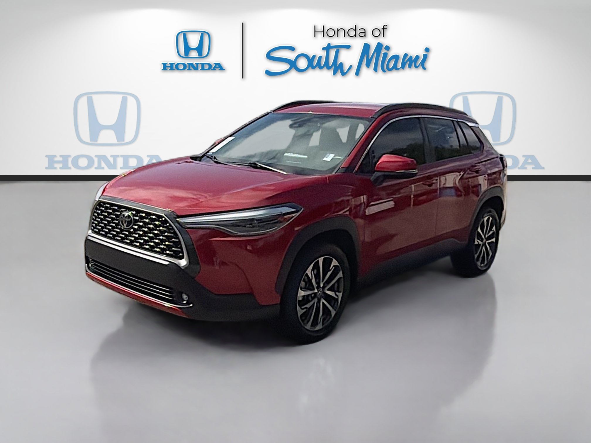 Used 2022 Toyota Corolla Cross XLE FWD image 3