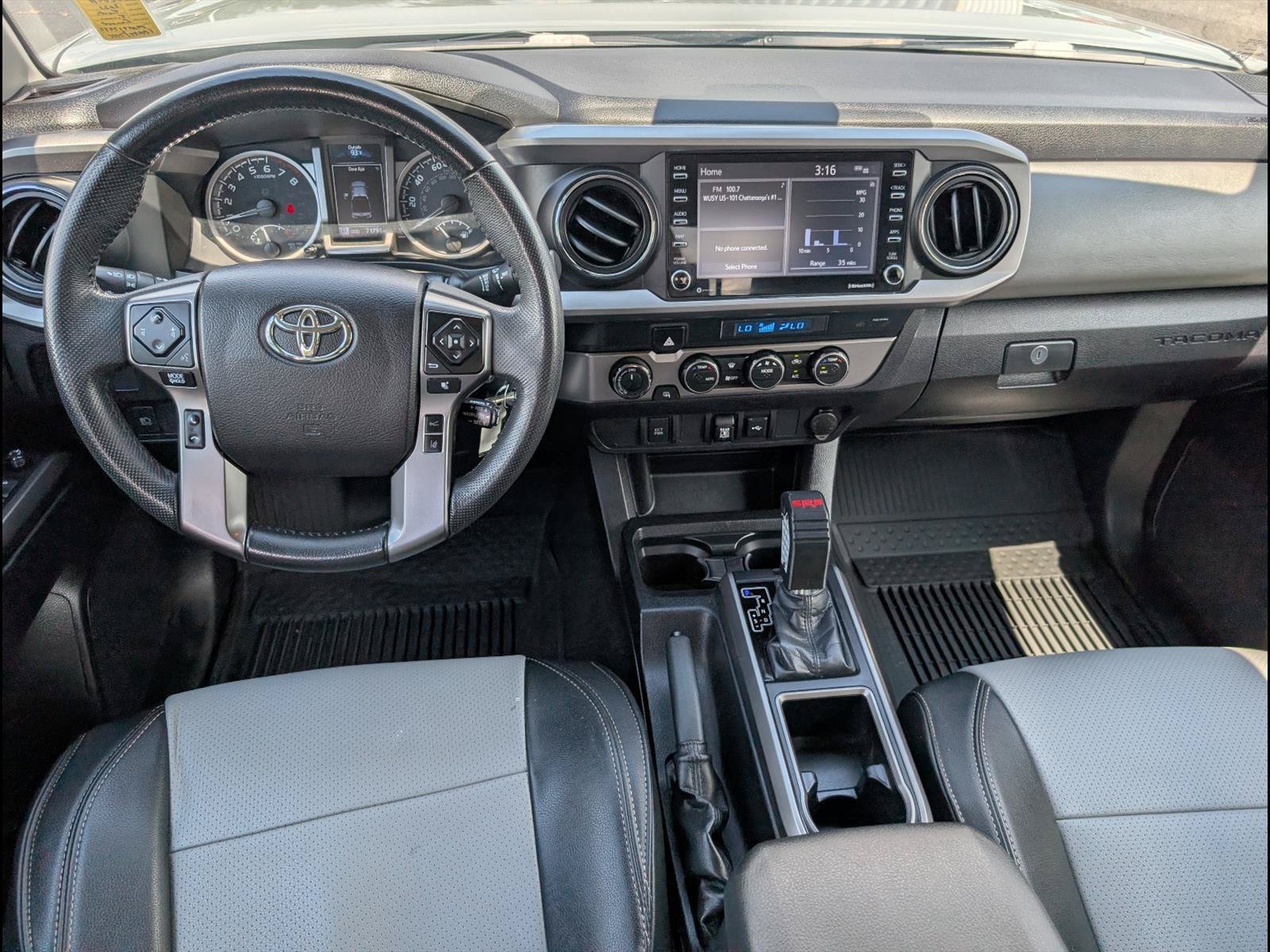Used 2021 Toyota Tacoma SR5 AWD/4WD image 10