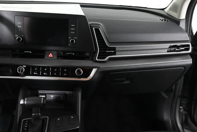 Used 2025 Kia Sportage LX image 13