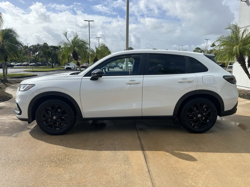Certified 2023 Honda HR-V Sport image 7