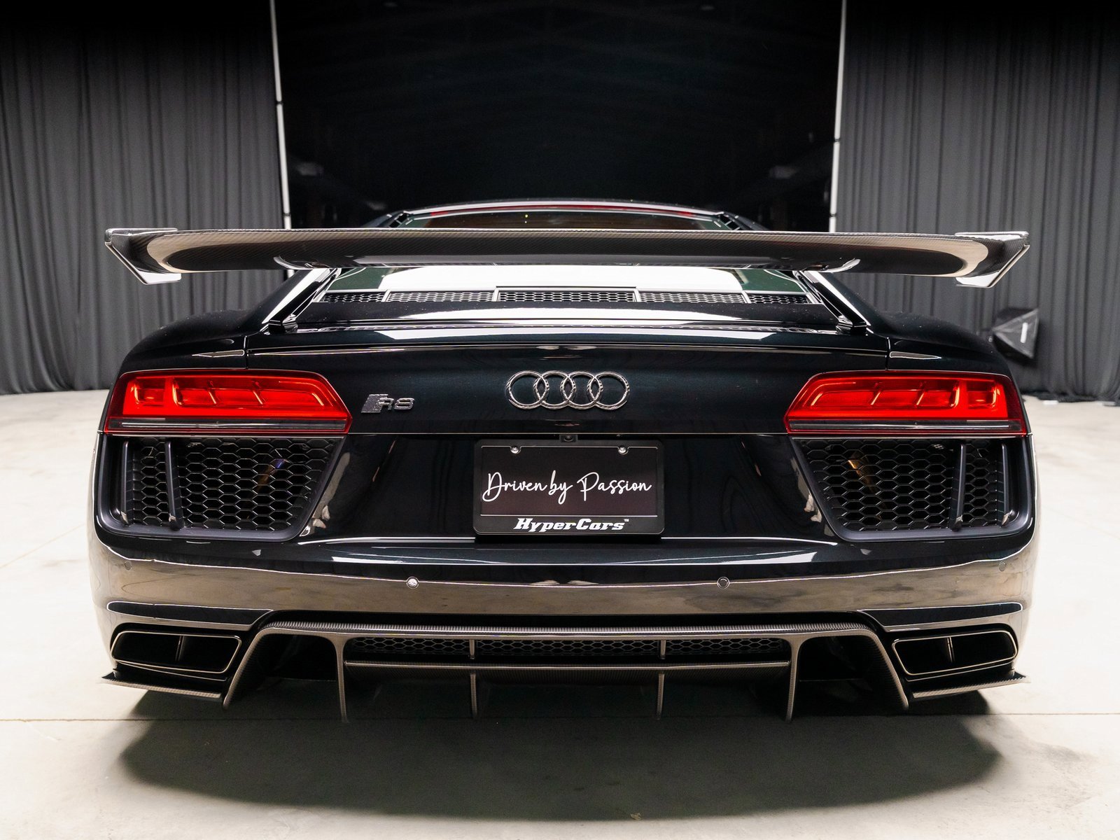 Used 2017 Audi R8 V10 plus image 43