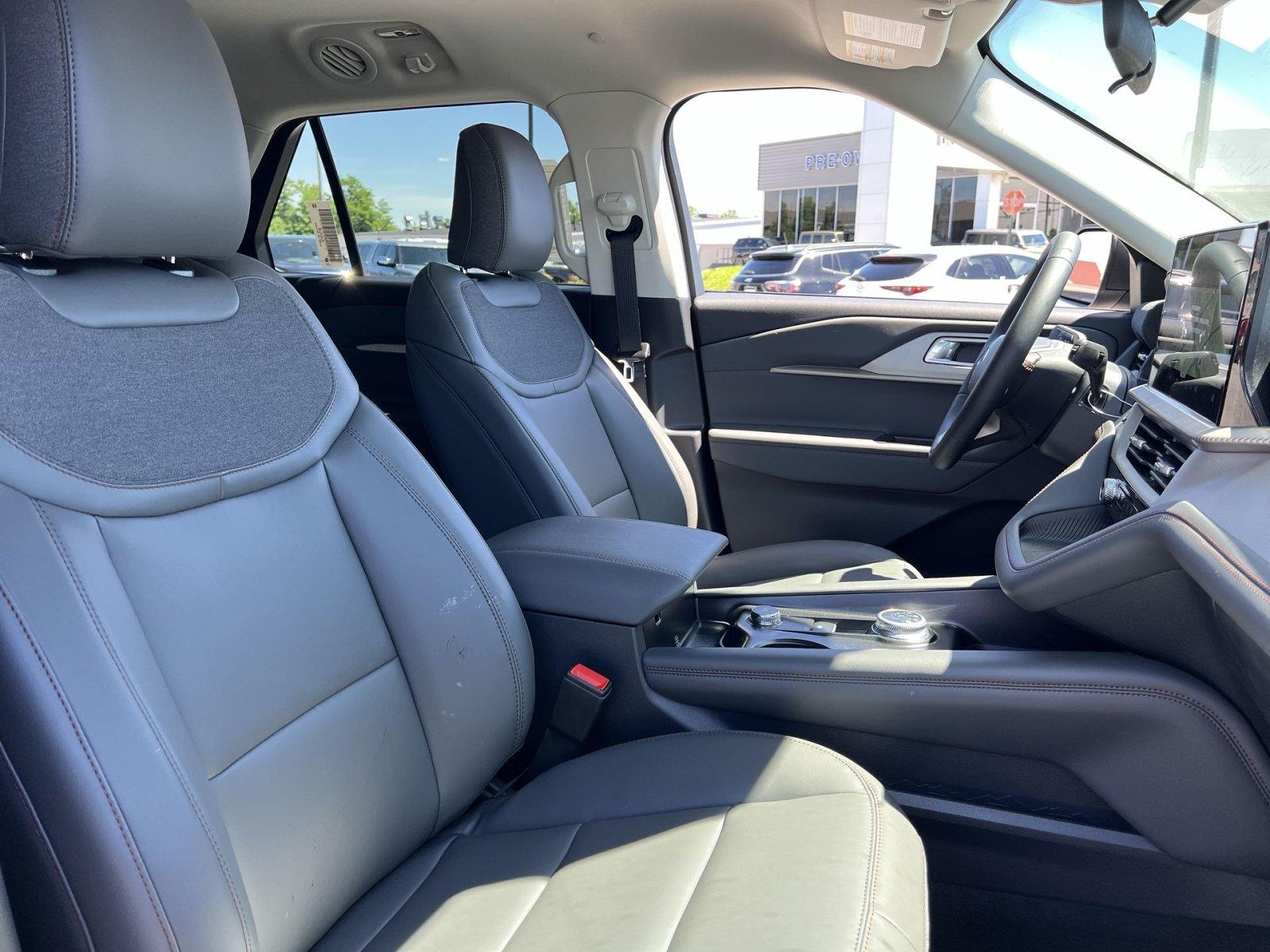 New 2026 Ford Explorer Active w/ Active Comfort Package AWD/4WD image 27