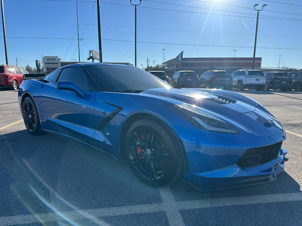 Used 2016 Chevrolet Corvette Stingray Coupe w/ Carbon Flash Badge Package image 9
