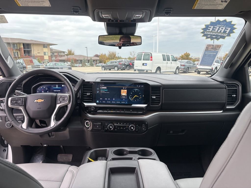 Used 2023 Chevrolet Silverado 1500 LT image 35