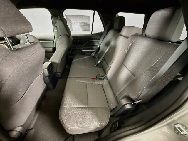 New 2026 Toyota 4Runner SR5 AWD/4WD image 22