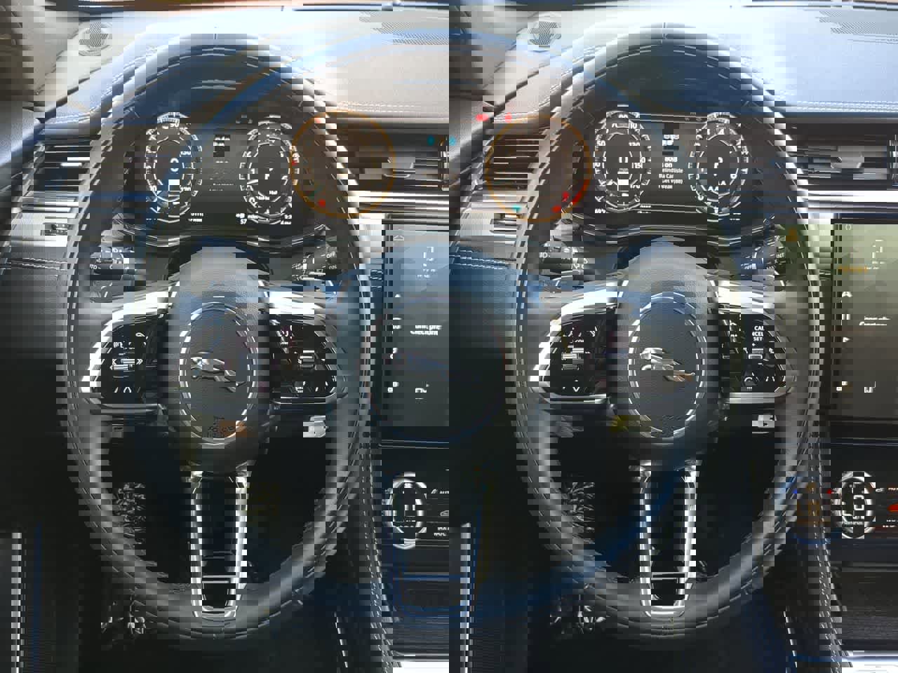 Used 2024 Jaguar F-PACE R-Dynamic S image 24