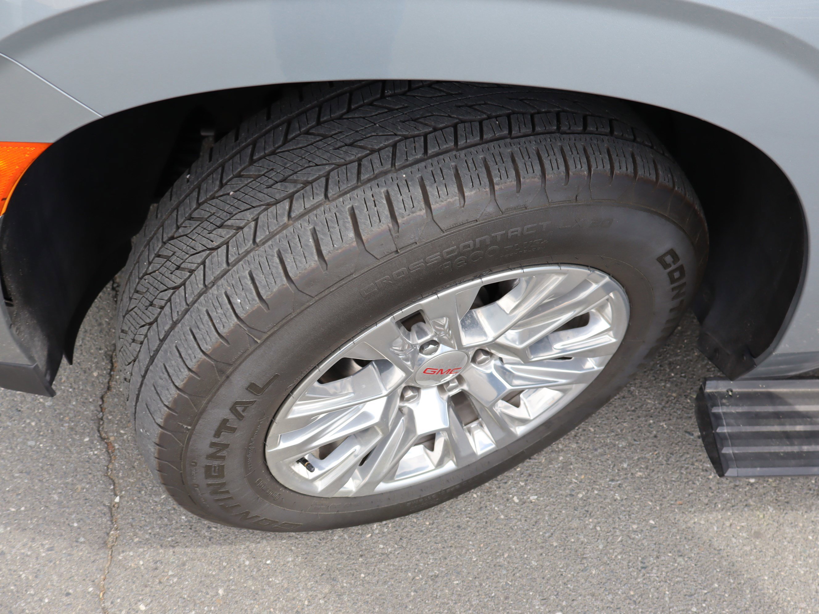 Certified 2024 GMC Yukon Denali image 45