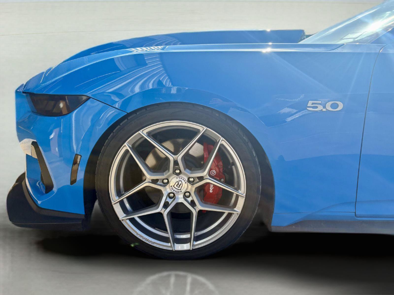 Used 2025 Ford Mustang GT RWD image 7