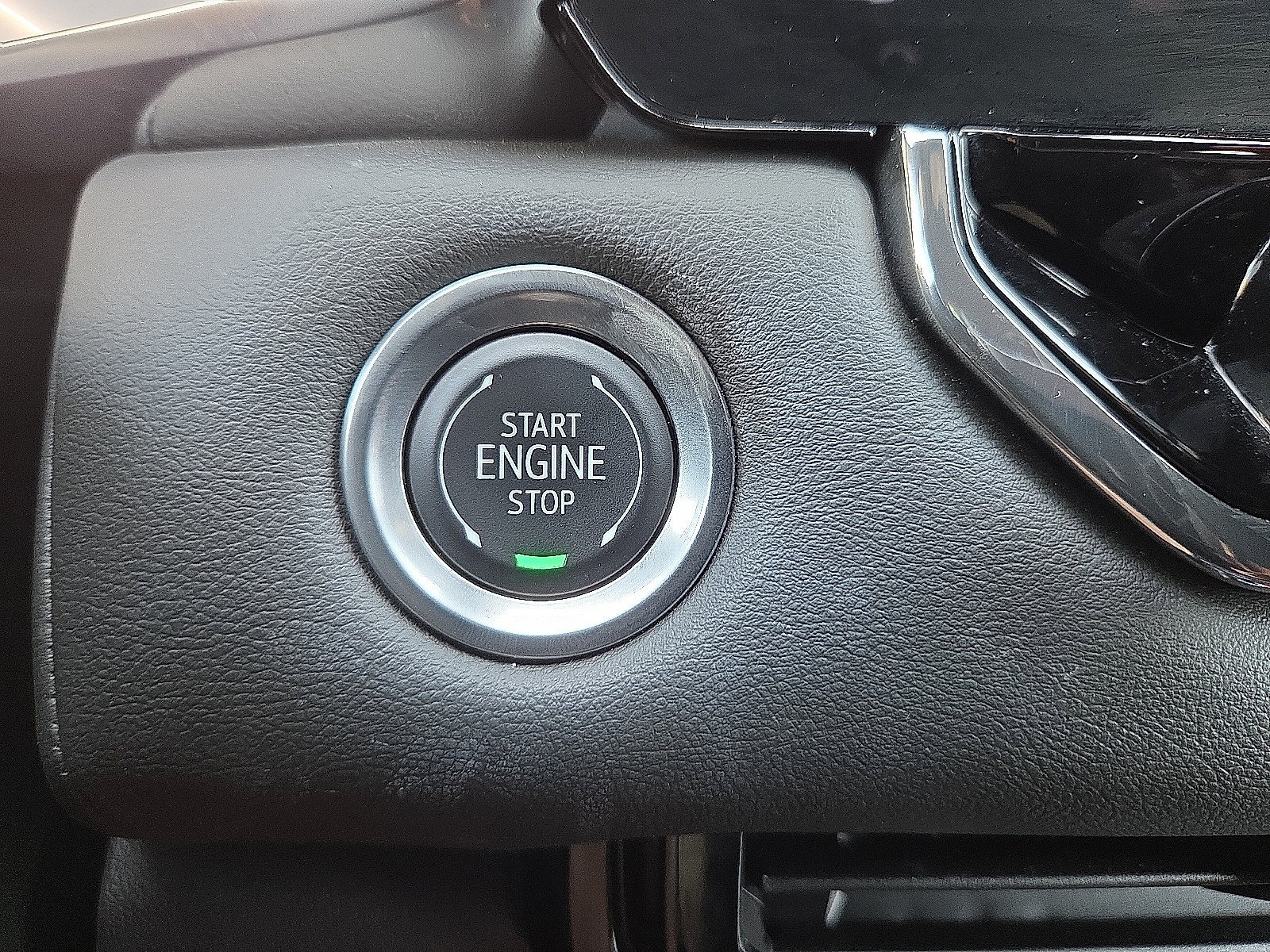Used 2025 GMC Canyon Elevation w/ Convenience Package AWD/4WD image 23