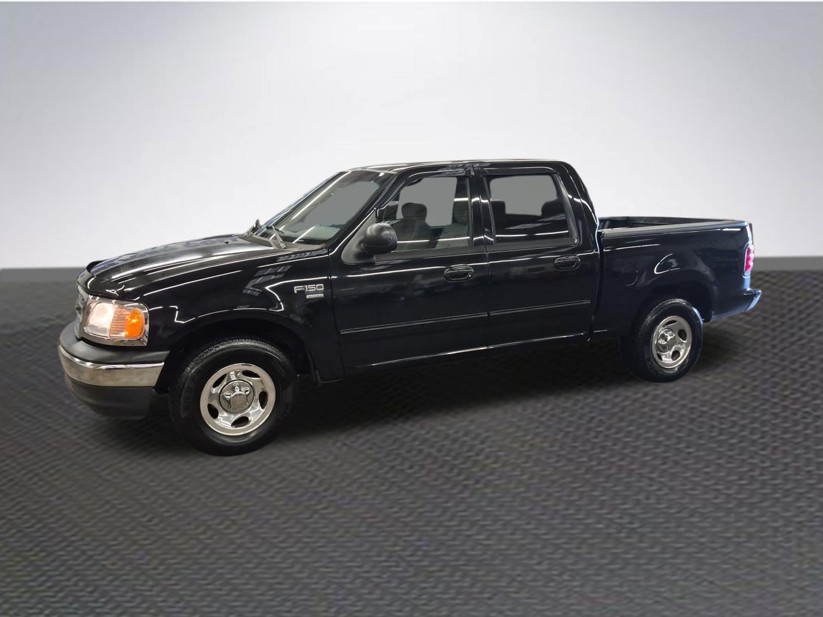 Used 2003 Ford F150 XLT RWD image 2
