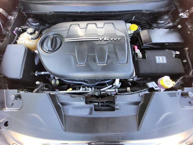 Used 2016 Jeep Cherokee Limited AWD/4WD image 12