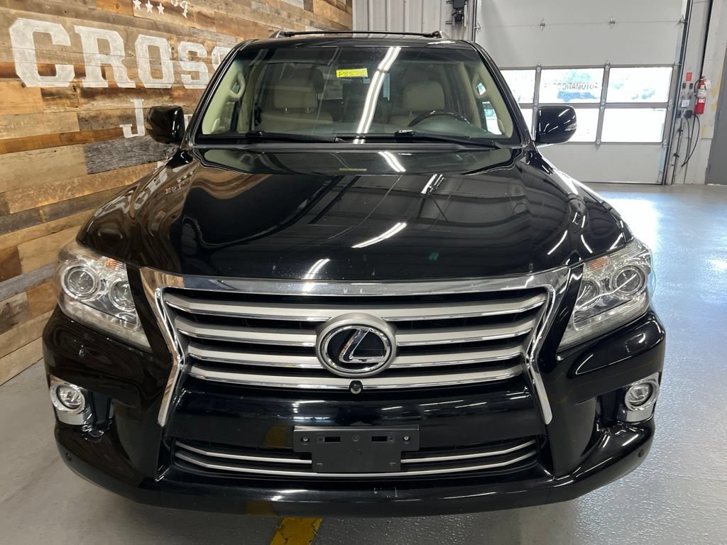 Used 2014 Lexus LX 570 4WD w/ Luxury Package image 62