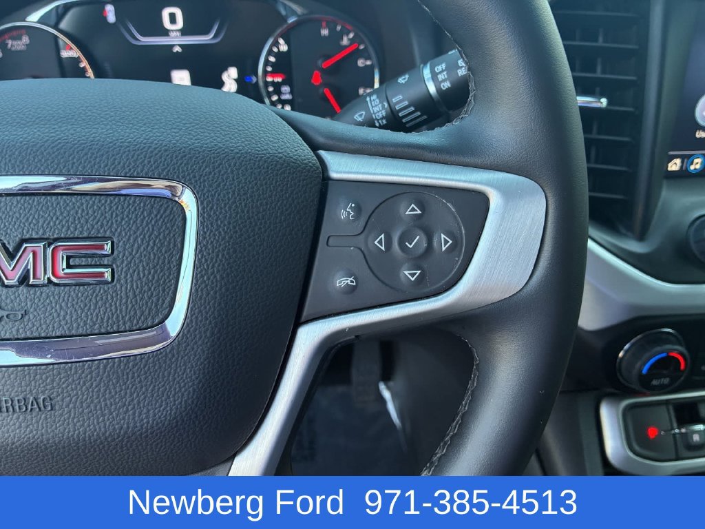 Used 2023 GMC Acadia SLT w/ Technology Package AWD/4WD image 21